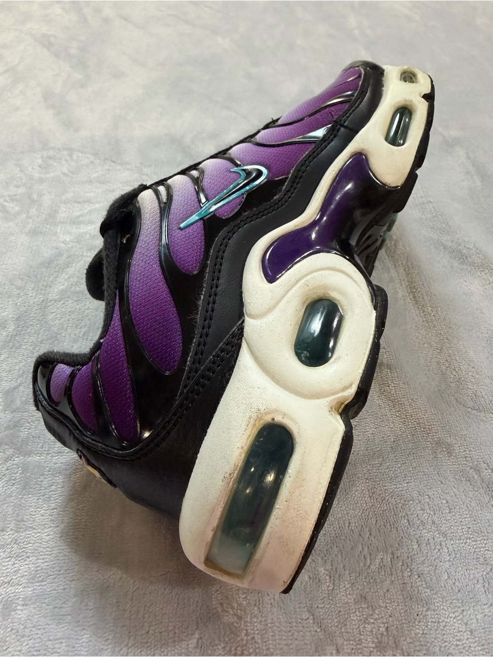 Nike Air Tuned Plus Gradient Purple/White Sneakers - Picture 7 of 11